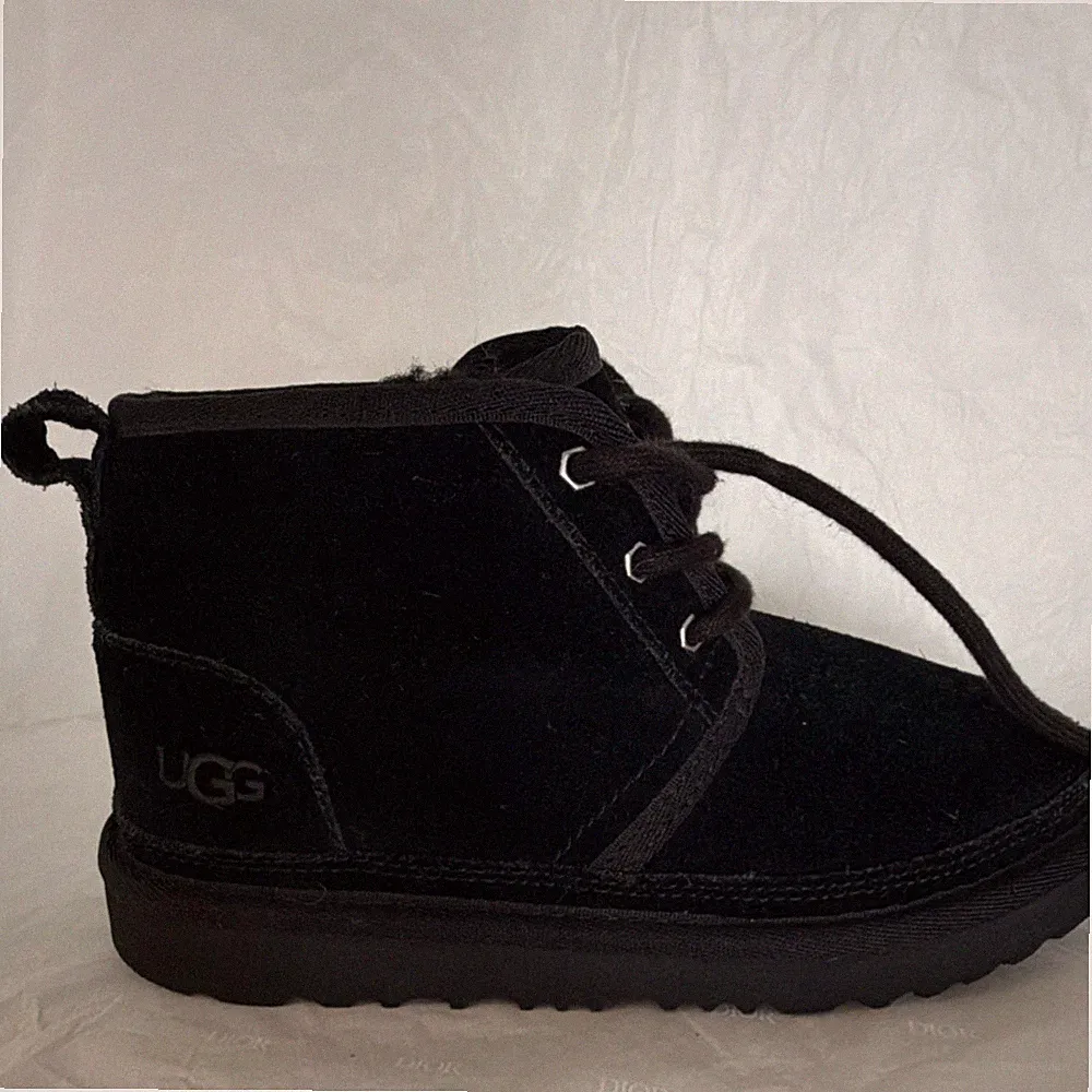 UGG Chukka Lace Up Boots Black Men's US 1 UK 13 EU 32.5 Ankle Style
