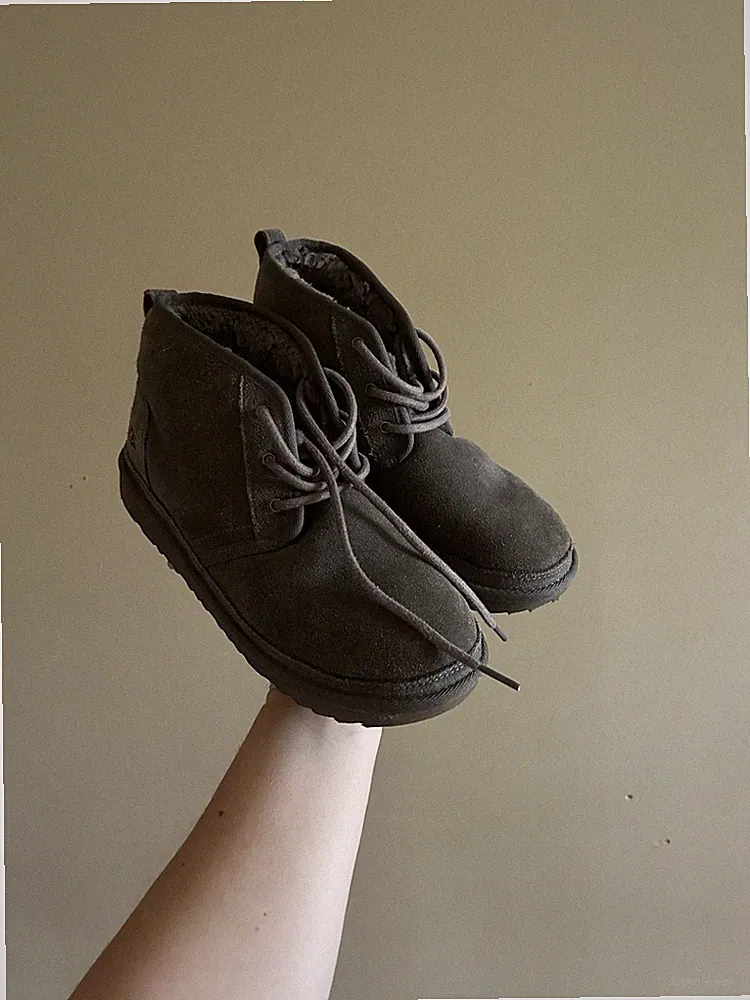chukka boots